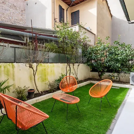 Apartment The Garden 32 *